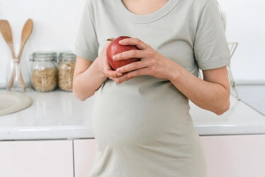 福馨孕产期小贴士：安稳度过孕期前三个月，需要注意这五点！
